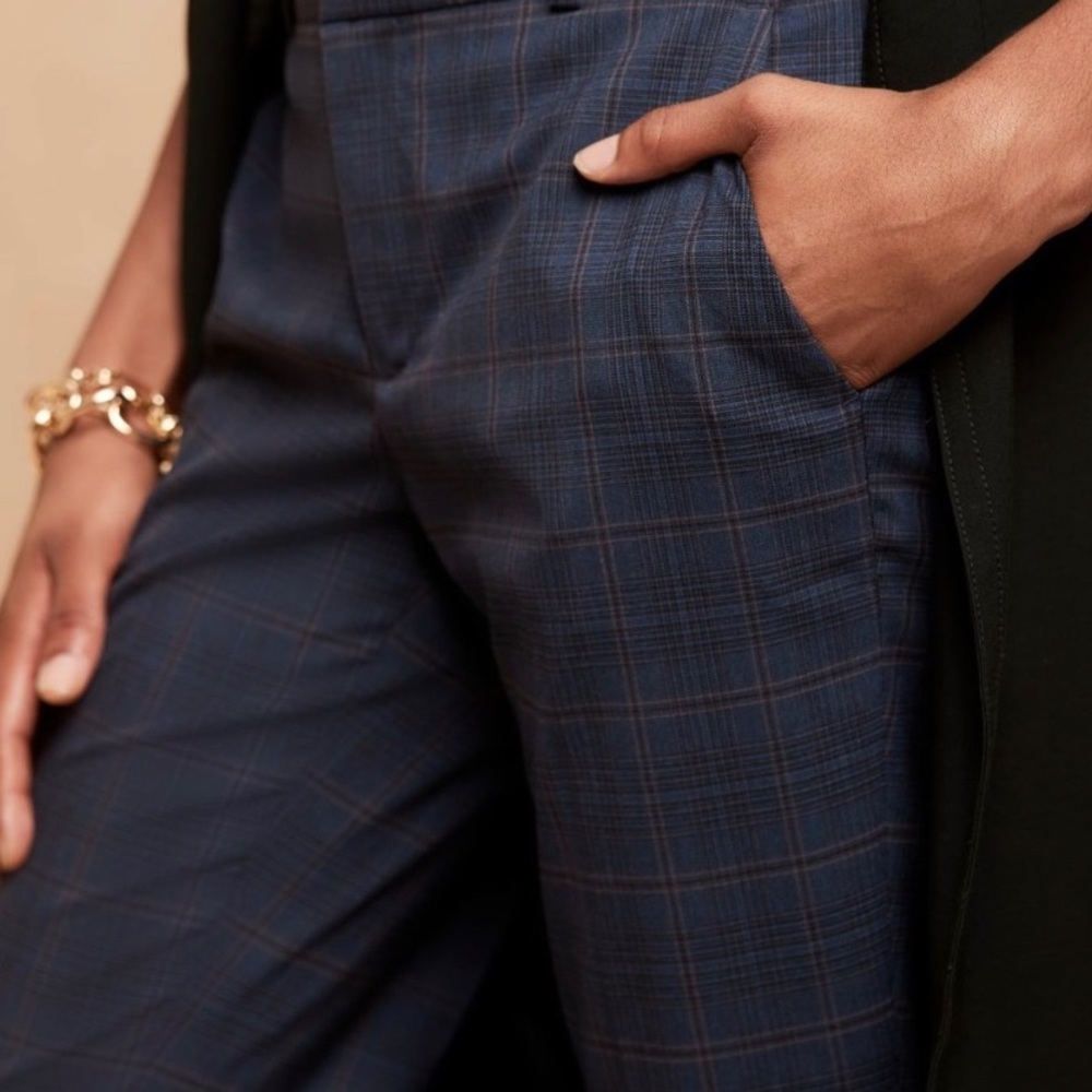 navy/plaid pants